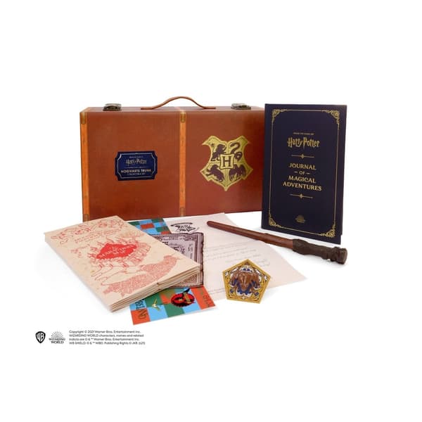 Harry Potter: Hogwarts Trunk Collectible Set (häftad, eng)