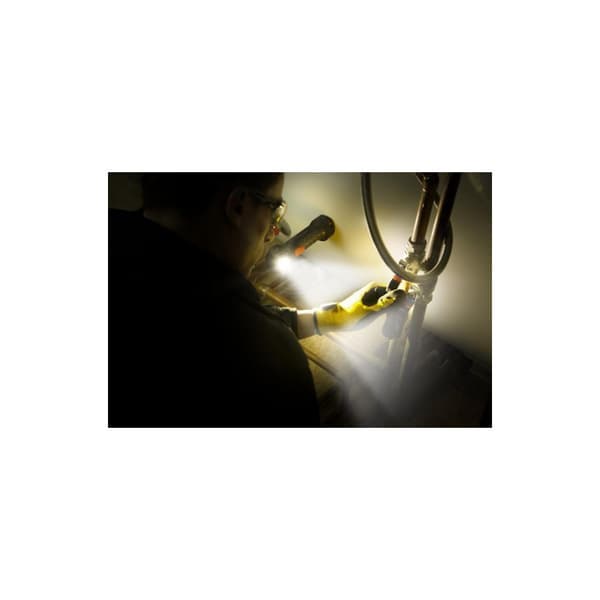 Ficklampa Hard Case Pro Pivot