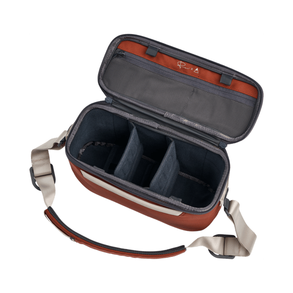 Gomatic Peter McKinnon Luma Camera Sling 12L, Rust