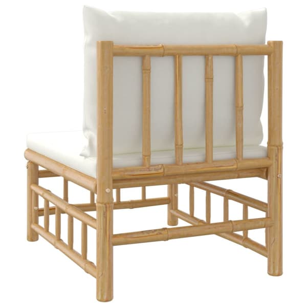 Soffa mittdel med gräddvita dynor bambu