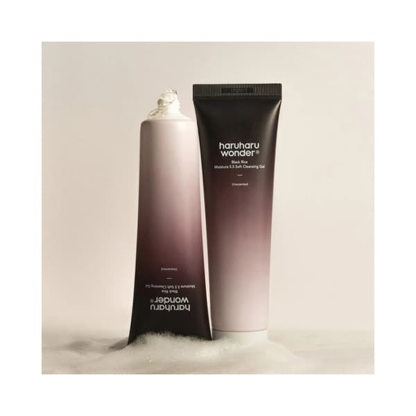 Black Rice Moisture 5.5 Soft Cleansing Gel 100ml