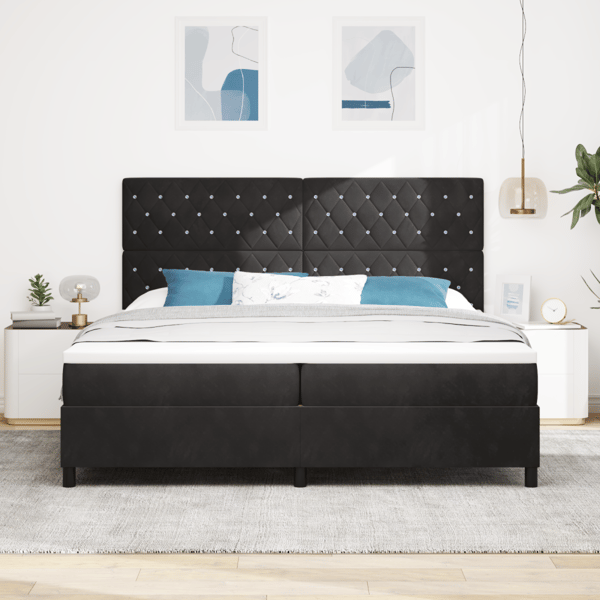 LED Box Säng med madrass Svart 200 x 200 cm Sammet