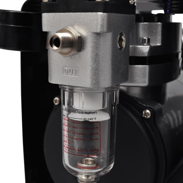 Airbrush med kompressor och 3 färgsprutor