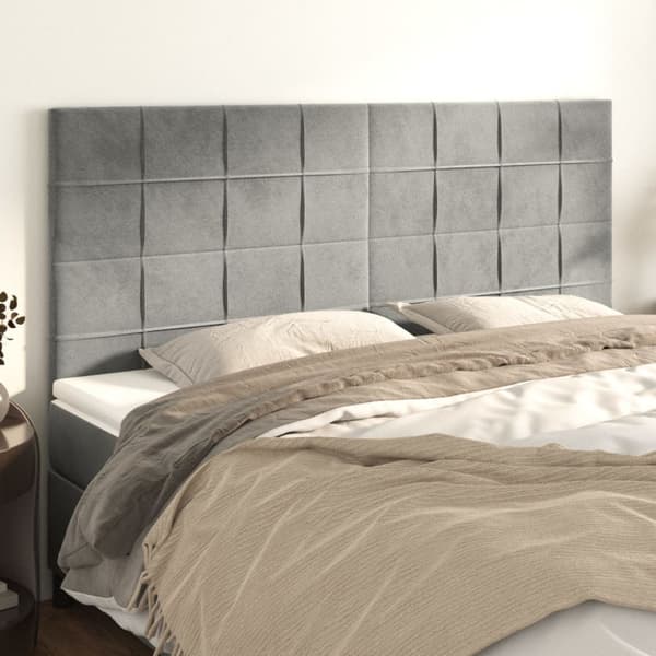 Sänggavel ljusgrå 180x5x118/128 cm sammet