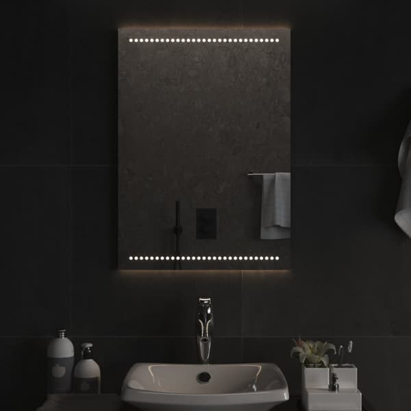 Badrumsspegel LED 50x70 cm
