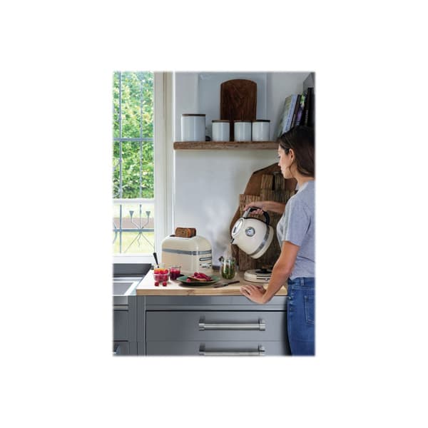 KitchenAid 5KEK1522EAC - vattenkokare - kräm