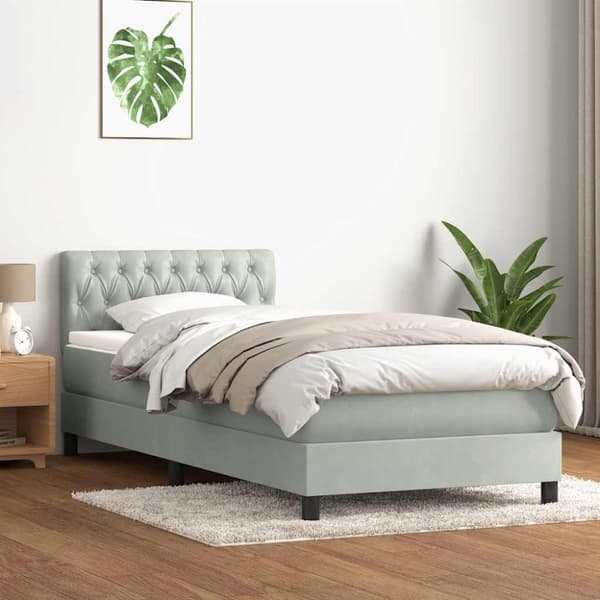Ramsäng med madrass ljusgrå 80x210 cm sammet