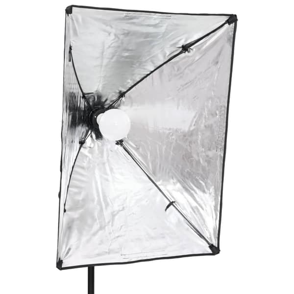 Fotostudio med lampor och reflexskärm