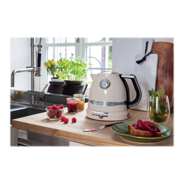 KitchenAid 5KEK1522EAC - vattenkokare - kräm