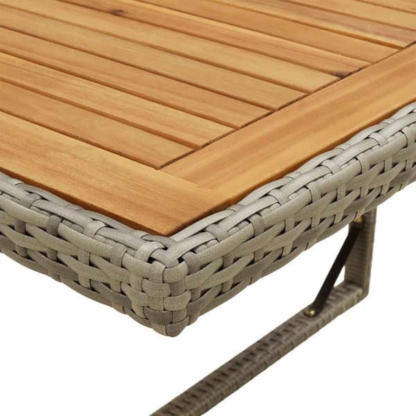 Trädgårdsbord