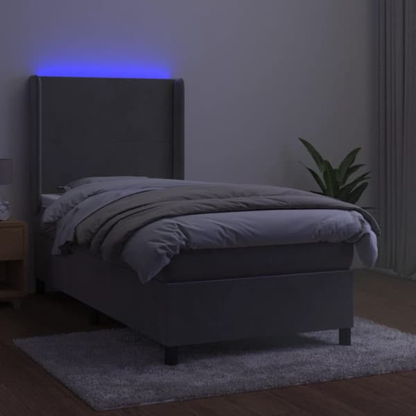 Ramsäng med madrass & LED ljusgrå 80x200 cm sammet
