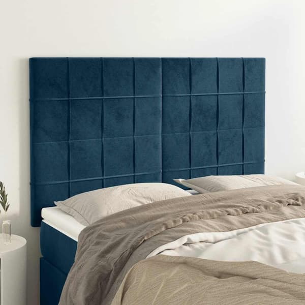 Sänggavel mörkblå 144x5x118/128 cm sammet