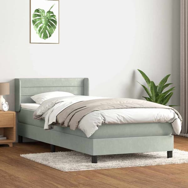 Ramsäng med madrass ljusgrå 80x210 cm sammet