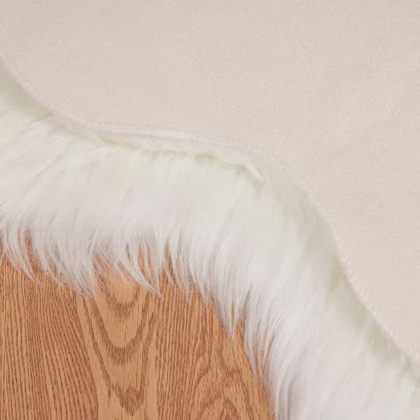 Fuskfäll matta TAFALLA Vit 60 x 90 cm Polyester