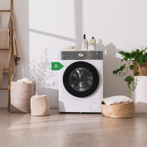 Cecotec 8-kg front-loading washing machine, 1400 rpm. 16 programmes, Inverter Plus motor, SteamMax, automatic load and XXL touch display. Class A.