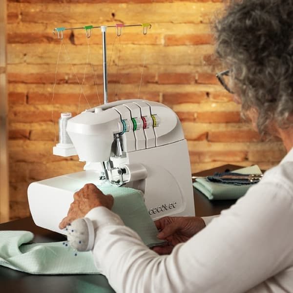 BelleCouture Overlock