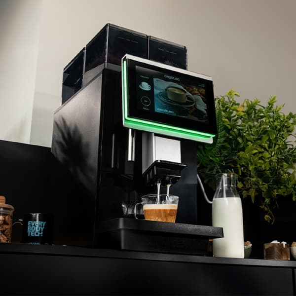 Cremmaet Lounge