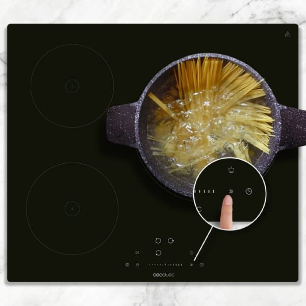 Cecotec 3-burner induction hob, 9 levels, maximum power, 7200 W and touch slider control.