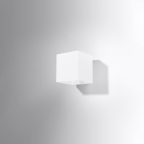 Vägglampa RICO