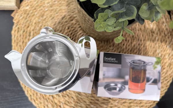 Tesil med hållare