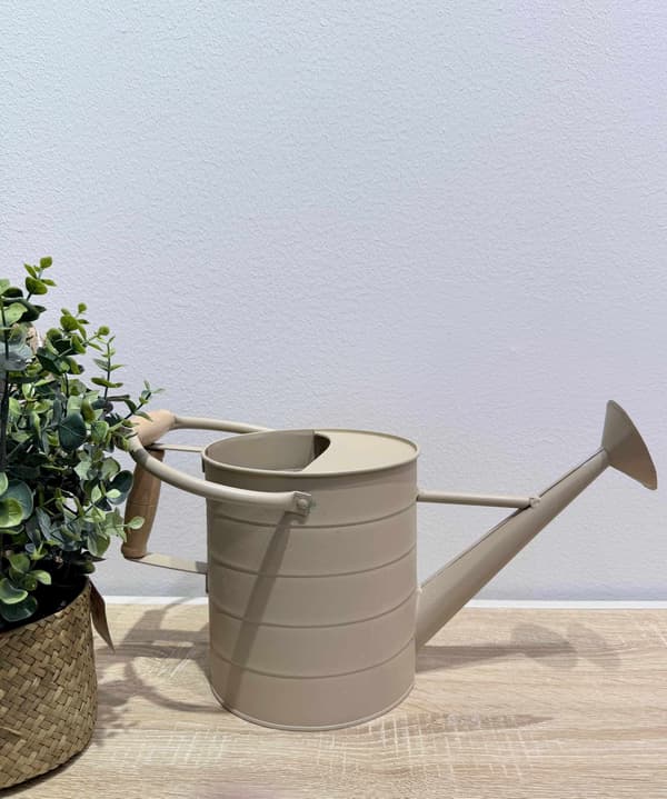 Vattenkanna Beige Metall 18 cm