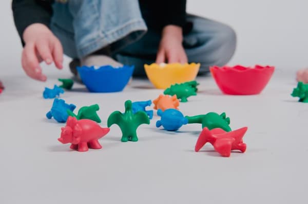 Räkna sortera Dinosaurier 60 st