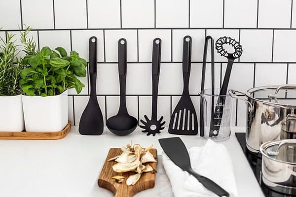 Stekspade GASTROMAX 31,5cm svart