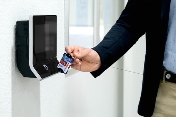Korthållare DURABLE ECO 1 kort sv 10/fp