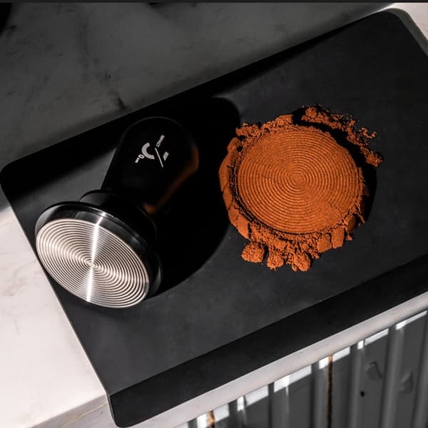 Kaffestamper Espresso Distribution Tool Tryckfjäderbelastad Stamper - 51mm