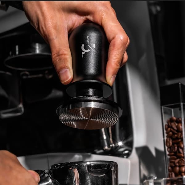 Kaffestamper Espresso Distribution Tool Tryckfjäderbelastad Stamper - 51mm