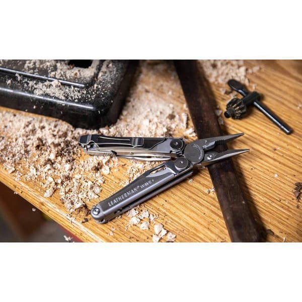 Multifunktionspincett - LEATHERMAN - Wave Plus - Grå - 18 verktyg - Universell