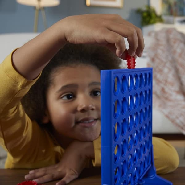 Klassisk strategispil i ét stykke, Connect Four; spil til en