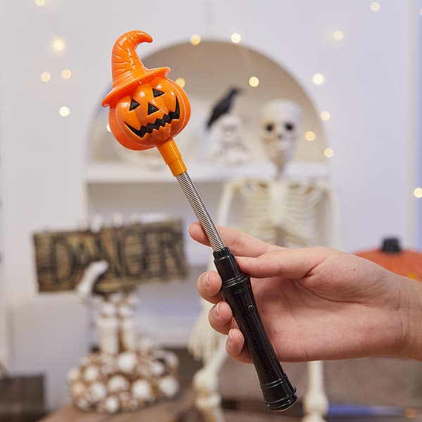 Halloweenpynt: græskar og spøgelseslys (5 stk.)