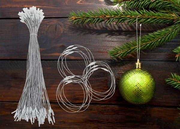 200 stycken silverfärgade julgransprydnader, krokar, h