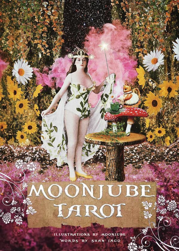 Moonjube Tarot Deck 9781763586987
