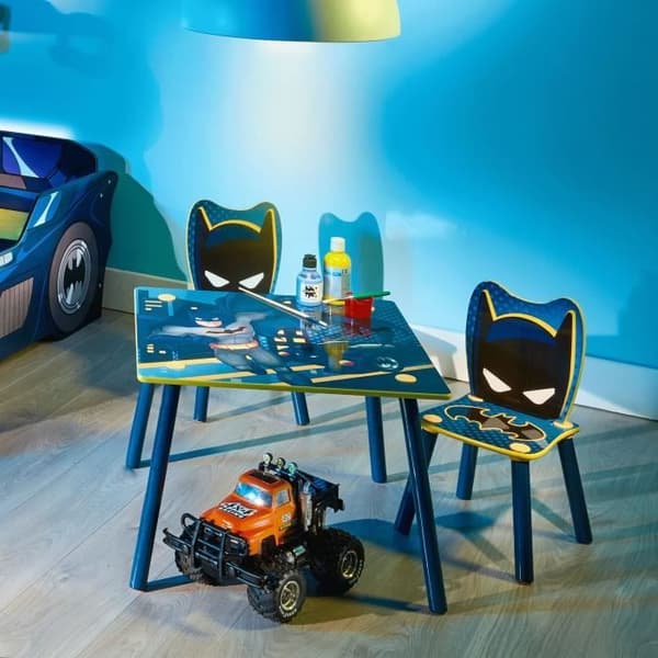 BATMAN Barnbord och 2 stolar set