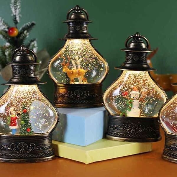 (Bronse) Snølykt - EINNENFFER - Sylinderformet snøkule - Gullglitter - Julepynt - 15x9 cm