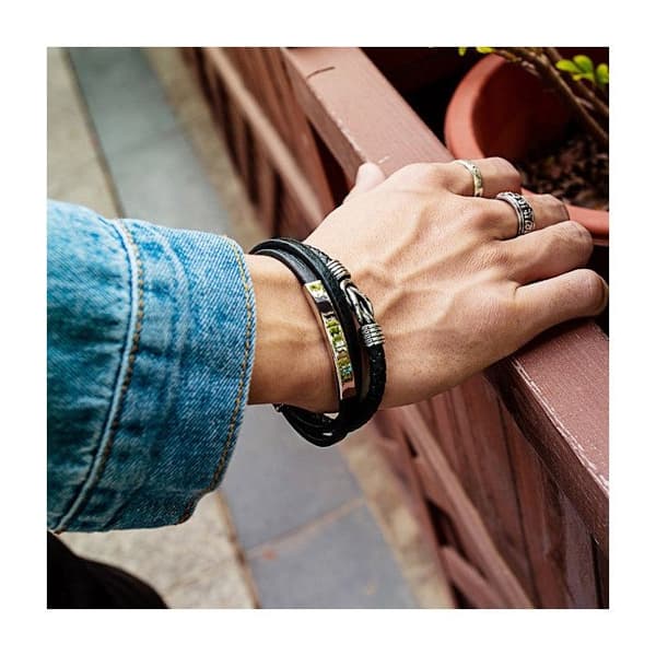 Flätat läderarmband för män