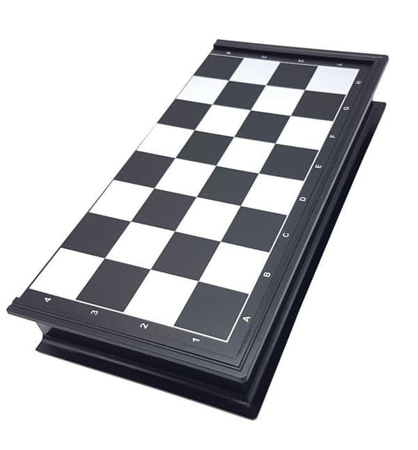 (Sort og hvidt) 32 cm foldbart magnetisk skakspil