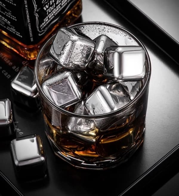 Genanvendelige isterninger, sæt med 8, whiskysten