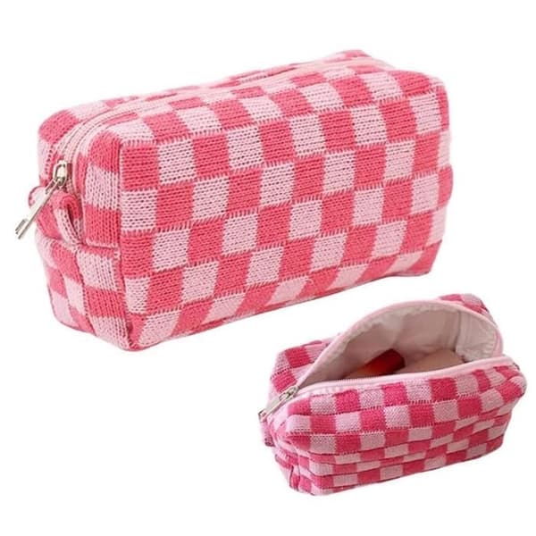 (rosa)Necessär - Stickad necessär - Rosa - Mått 9,5*17*7,5 cm -