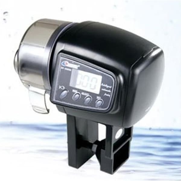 AUTOMATISK DISPENSER TIL FISKEFODER