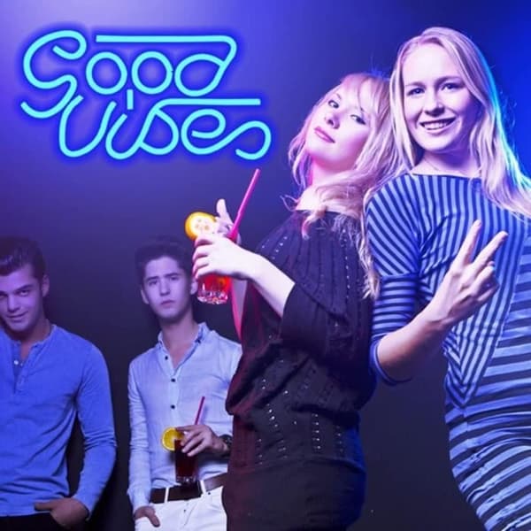 (Blå) Neonskylt - Good Vibes - Blå modell - USB-driven - Inomhusdekoration - 1W
