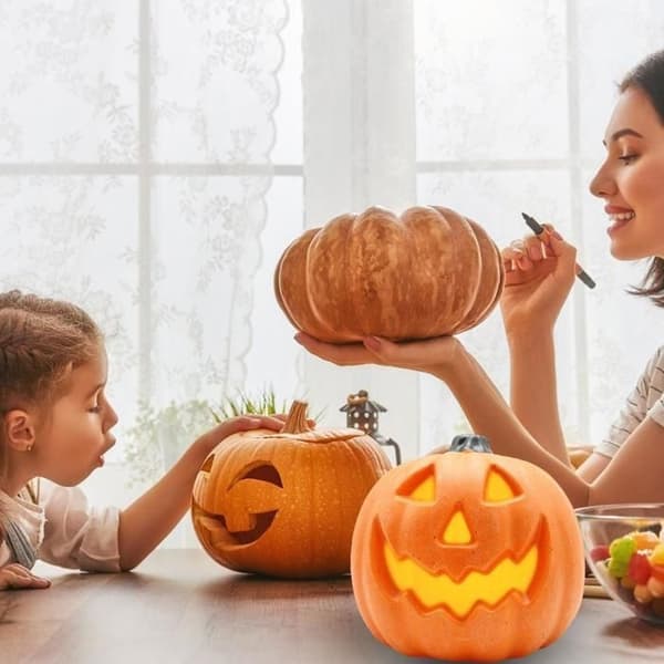 Halloween-gresskarlykter, simulert lysende gresskarlampe til Halloween-dekorasjon