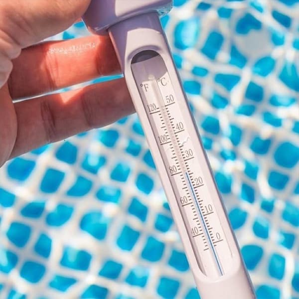 Högprecisions- och responsiv pooltermometer för noggrann temperaturövervakning
