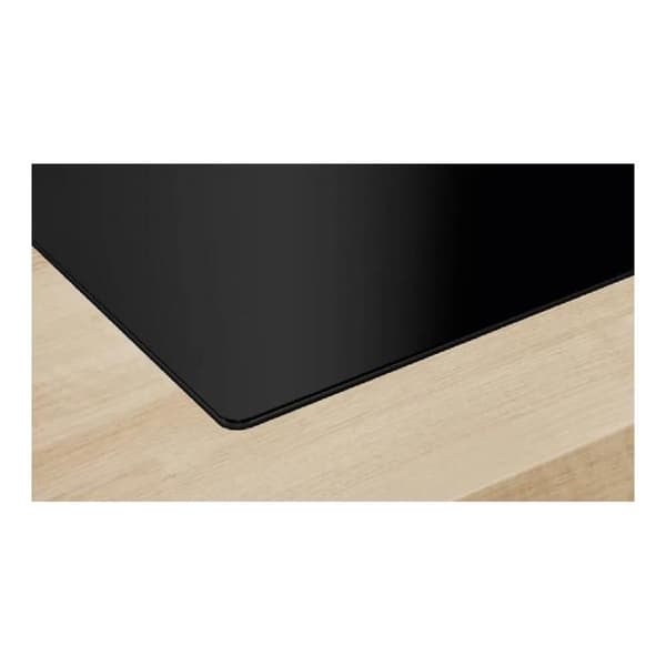 Bosch Induktionshäll med fläkt 80cm 4 zoner - PVS811B16E
