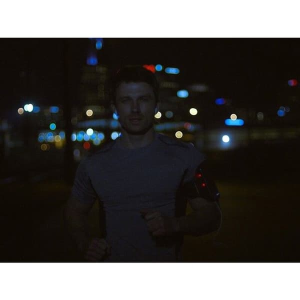 Griffin LightRunner - LED Armband för iPhone 6 / 6s
