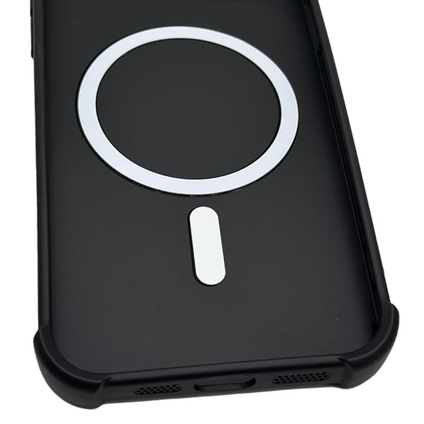 iPhone 13 - Silikonskal med Magnetiskt Stötskydd
