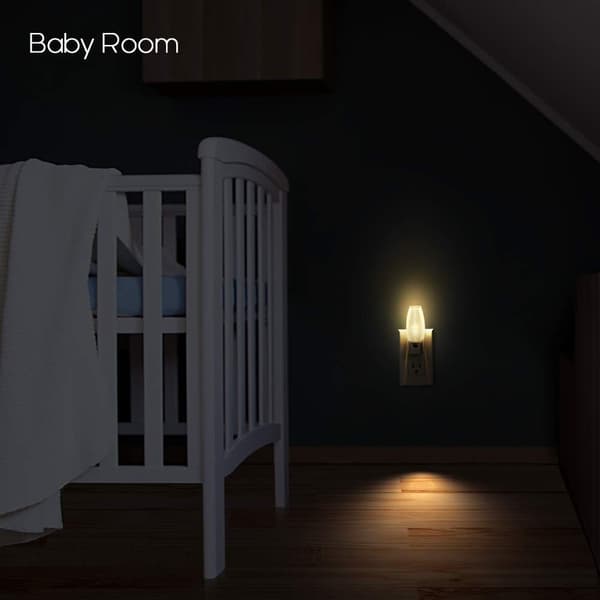 4 plug-in LED-nattlampor – varmvit, skymningssensor – för sovrum, badrum, hall och trappor
