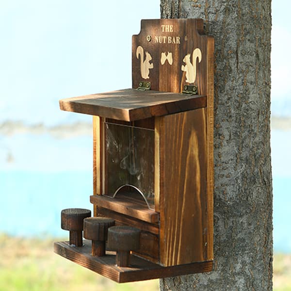 Egernfoderbræt i træ - picnicbord til egern - holdbart egernfoderbræt formet som en majskolbe - 27,5 x 15,5 x 12 cm